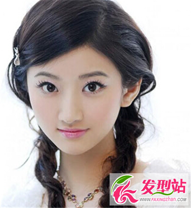 九月開心開學(xué)季 學(xué)生妹妹發(fā)型百變