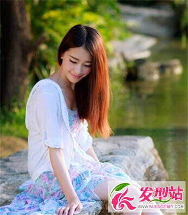 長發(fā)披肩演繹冬季戀歌 六款披肩長發(fā)打造秋新時尚