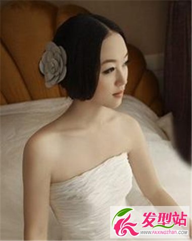 給你不一樣的新娘發(fā)型享受 全方位展示你的特點