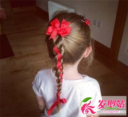靚麗洋氣小女孩發(fā)型 清新唯美彰顯歐美范