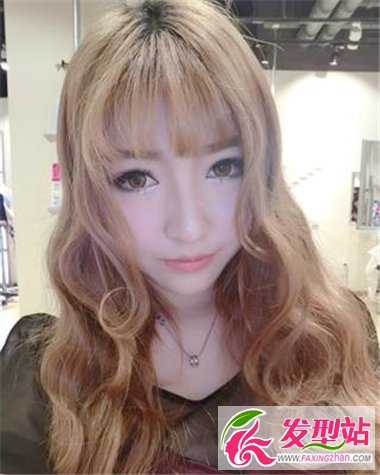 美麗女生長(zhǎng)發(fā)發(fā)型 美到讓你目不暇接