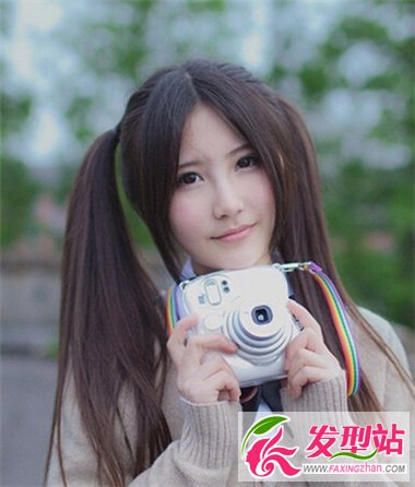 盡顯你俏皮可愛的一面 直發(fā)女生造型給你不一樣的新鮮感