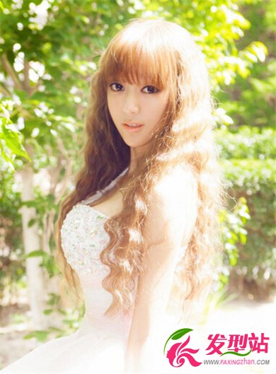 塑造百分百美女發(fā)型 空氣感劉海讓你時刻做到
