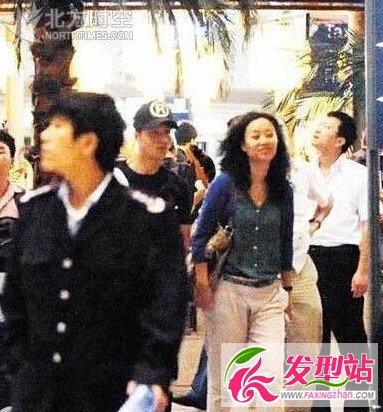 李易峰經(jīng)紀(jì)人是誰(shuí)_董可妍個(gè)人資料|背景是誰(shuí)_董可妍和陳坤什么關(guān)系