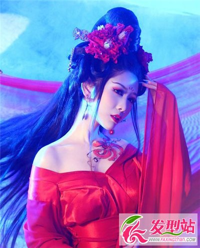 古典類長(zhǎng)發(fā)美女發(fā)型 古裝發(fā)型唯美淡雅又可愛(ài)