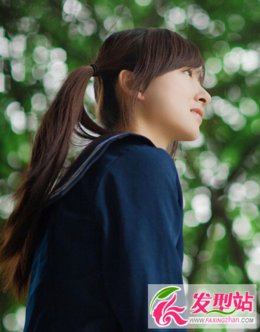 清純派發(fā)型變身無害女神 魅力清新美女發(fā)型圖片
