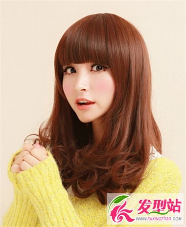 中長(zhǎng)發(fā)女生發(fā)型千變?nèi)f化 美麗梨花頭發(fā)型最時(shí)尚吸睛