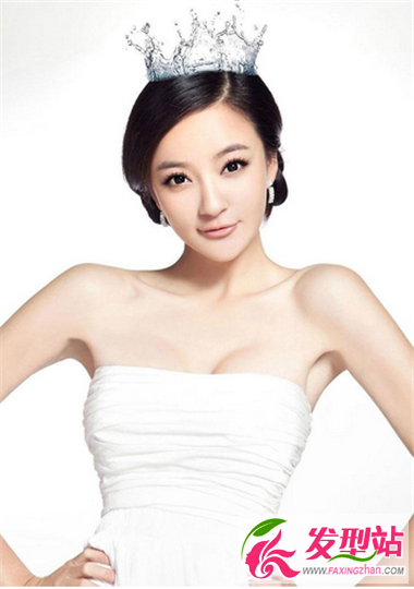清新美女時尚發(fā)型 帶給你溫暖貼心的好心情