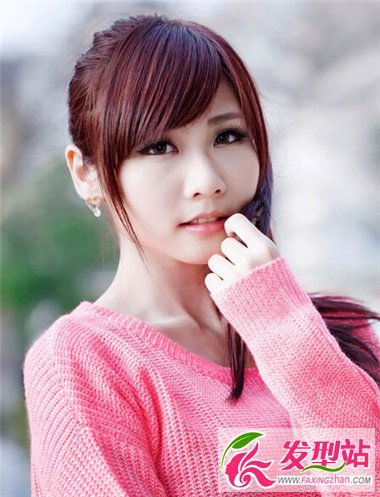 率性灑脫的扎發(fā)發(fā)型 時(shí)尚發(fā)型讓青春活力飛揚(yáng)