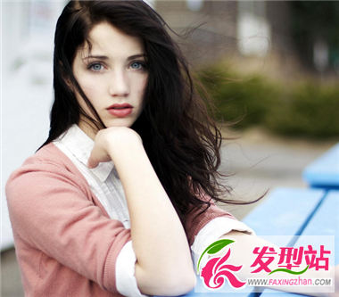 優(yōu)雅女生長(zhǎng)發(fā)發(fā)型 帶給你千姿百態(tài)的風(fēng)格造型