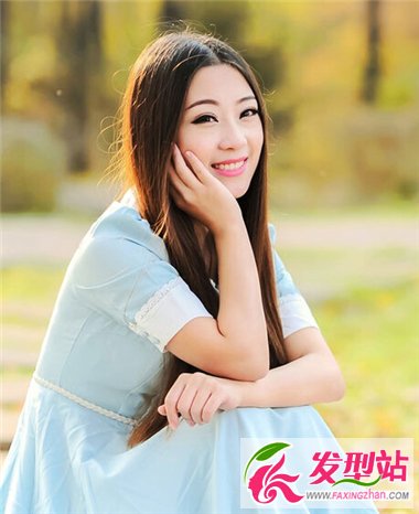 清純系女生長(zhǎng)直發(fā)發(fā)型 讓你美麗給你浪漫