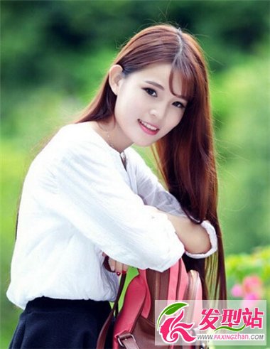 清純系女生長(zhǎng)直發(fā)發(fā)型 讓你美麗給你浪漫