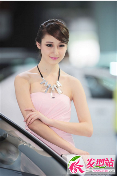 女生造型給你想要的美 時(shí)尚氣質(zhì)無(wú)可挑剔