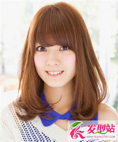 中長(zhǎng)發(fā)女生百搭梨花燙 完美燙發(fā)讓你擁有好氣質(zhì)