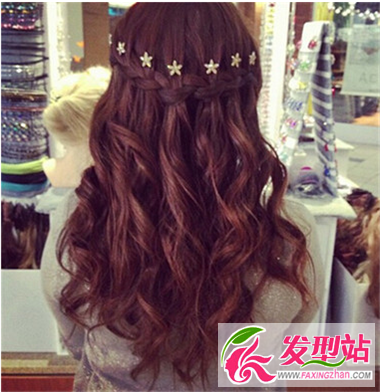 女生個(gè)性編發(fā)造型 引領(lǐng)新的發(fā)型潮流