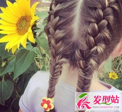 浪漫的兒童編發(fā) 讓你為你的寶貝編出精致的童年