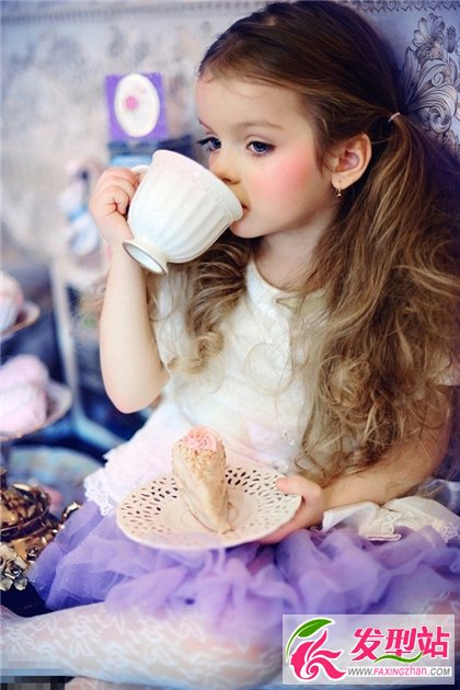 春節(jié)小女孩公主范兒扎發(fā)發(fā)型 小模特米蘭庫爾尼科娃發(fā)型學(xué)起來