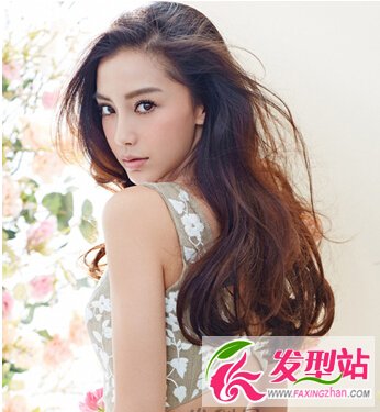 最新女星卷發(fā)圖 清純嫵媚女神范