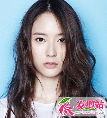 最新女星卷發(fā)圖 清純嫵媚女神范