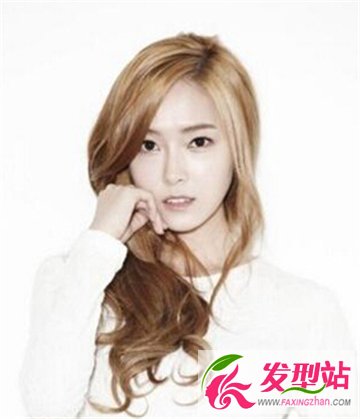 Jessicaɐ˄ݵİl(f)OӋ B(yng)µŮ