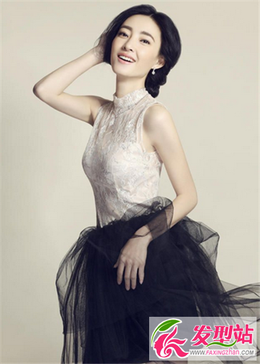 全民女神王麗坤發(fā)型優(yōu)雅 打造不一樣的婚紗大片