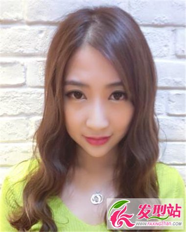 淑女的卷發(fā)發(fā)型 引領(lǐng)2015發(fā)型新時(shí)尚