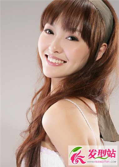 甜美女星發(fā)型大比拼 完美氣質(zhì)誰更有范兒