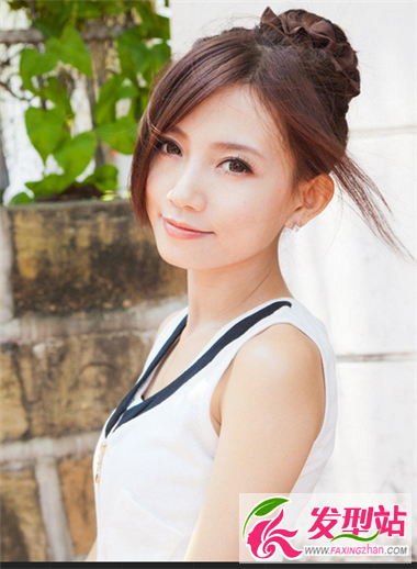 氧氣美女任性來(lái)襲 優(yōu)雅迷人的氣質(zhì)發(fā)型