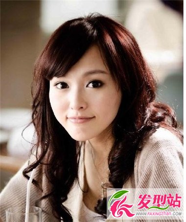 女星的時(shí)尚卷發(fā)造型 造就不一樣的女人味