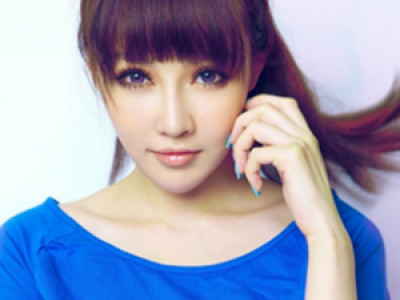 2015r(sh)Ђ(g)ԵŮȾl(f)DƬ һ(g)ഺ۵Ů