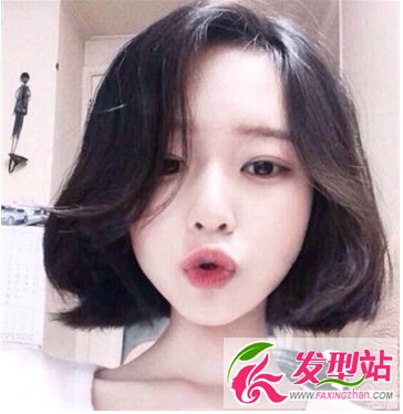 女生短發(fā)