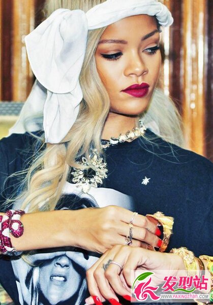 rihannaȾl(f)̻