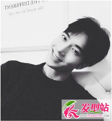 男生短發(fā)發(fā)型