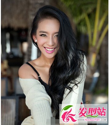 女生黑色發(fā)型