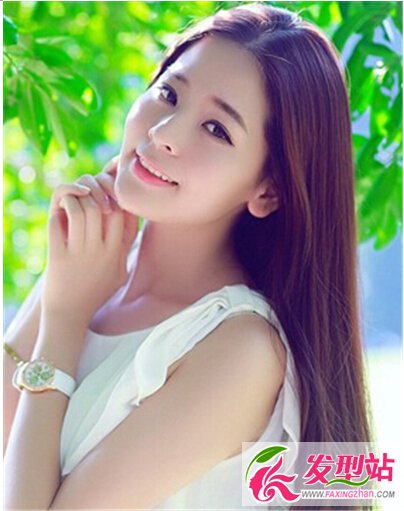 女生長發(fā)發(fā)型