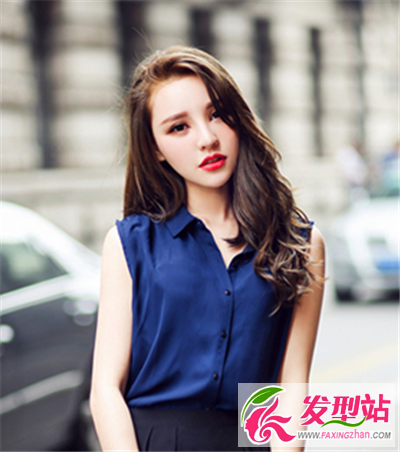 時尚的長卷發(fā)造型