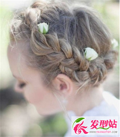 麻花辮子的盤發(fā)
