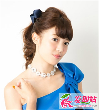 蓬松感的馬尾辮子造型