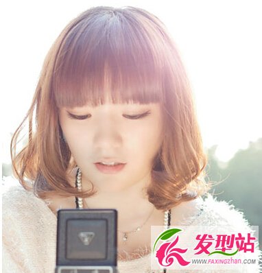 冬季圓臉女生發(fā)型
