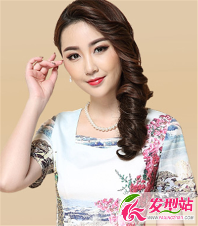 優(yōu)雅名媛范職場長發(fā)