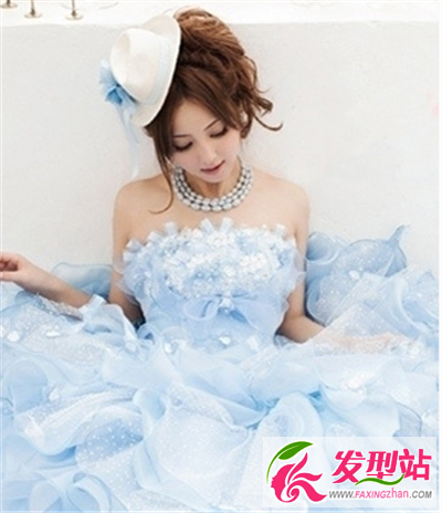 夢(mèng)幻藍(lán)的婚紗