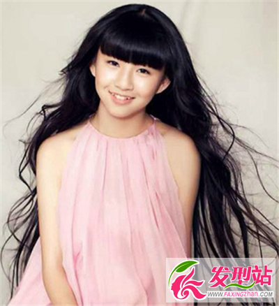 長發(fā)及腰的可愛版長卷發(fā)