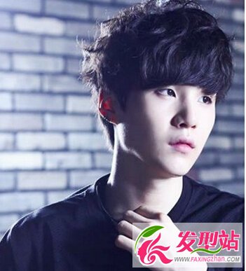 冬季男生剪什么樣的短發(fā)會好看