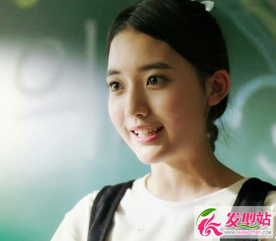 《她很漂亮》女主小時候鄭多彬發(fā)型