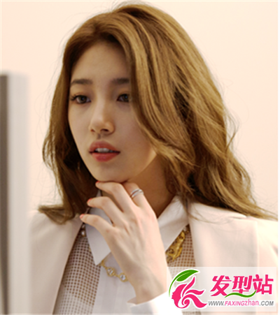 輕熟女職場(chǎng)魅力圓臉姑娘的美發(fā)