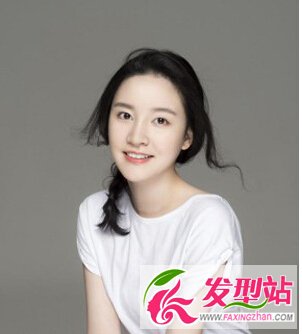 女生可愛的扎發(fā)