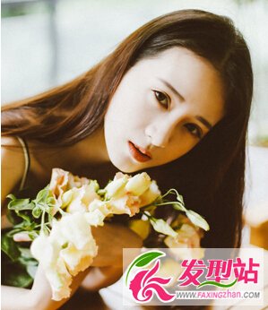 咖啡色發(fā)型圖片