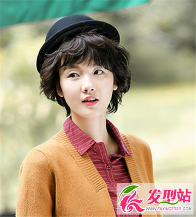中性氣質(zhì)的一款時(shí)尚可愛小女生短發(fā)