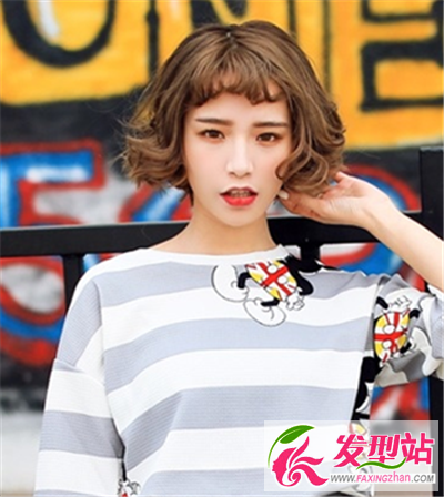 甜美可愛的微卷是劉海