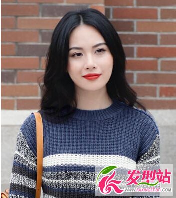 女生卷發(fā)該怎么打理
